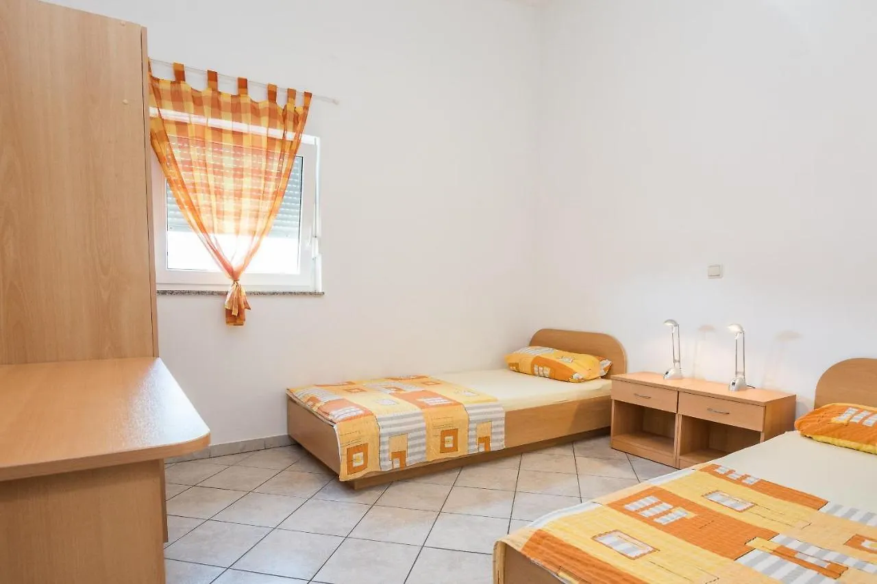 Apartments By The Sea Vir - 20333 Croatia