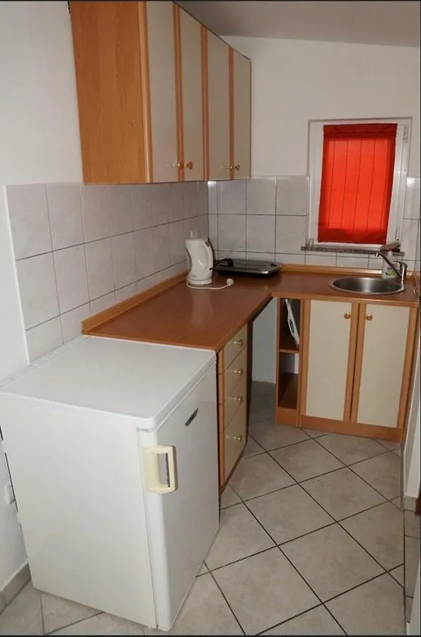 Apartments By The Sea Vir - 20333